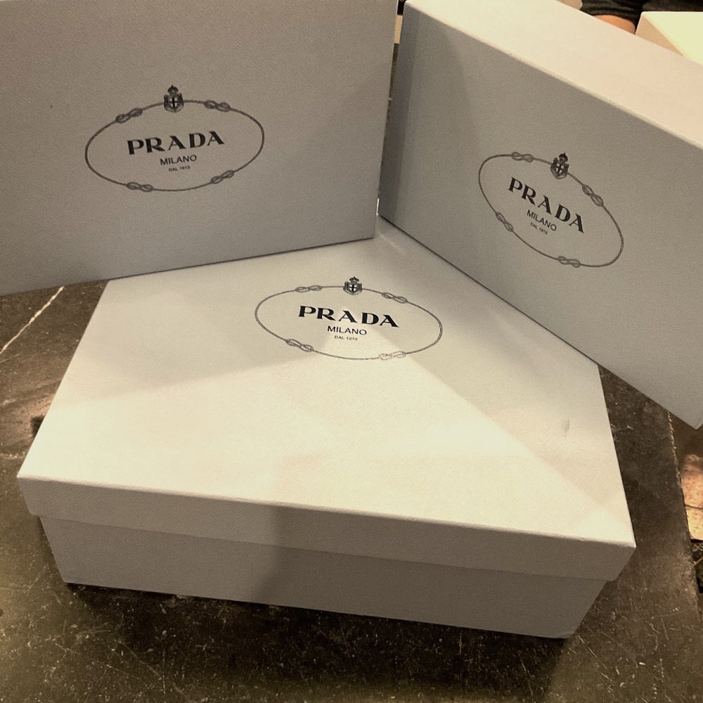 14.4x13x5.5 prada box, 9/10 condition come with original tissue inside.